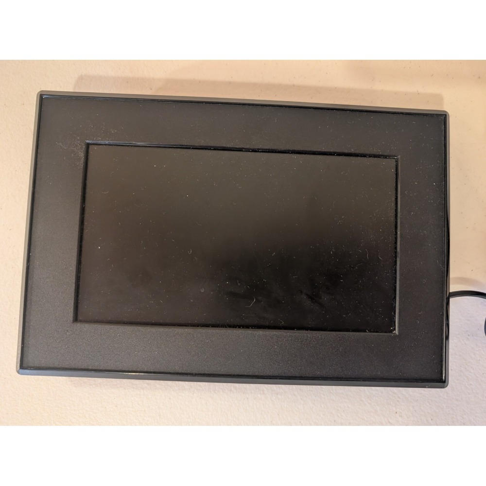 GiiNii 7" Digital Photo Frame Model G-710P1-P Black w/ Power‎ Cord - Works - Picture 4 of 4